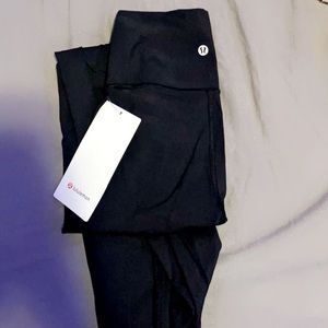 black lululemon leggings